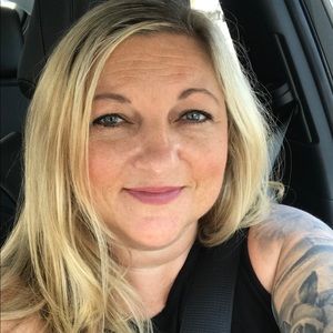 Meet your Posher, Lena